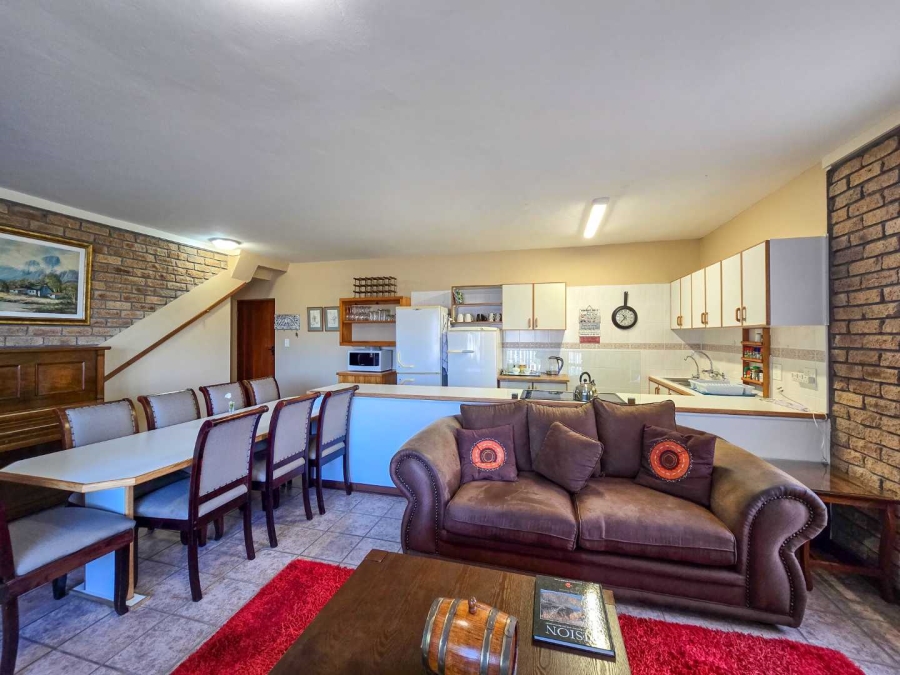 5 Bedroom Property for Sale in Stilbaai Wes Western Cape